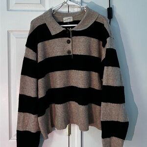 Universal Thread Tan and Black Knit Sweater
